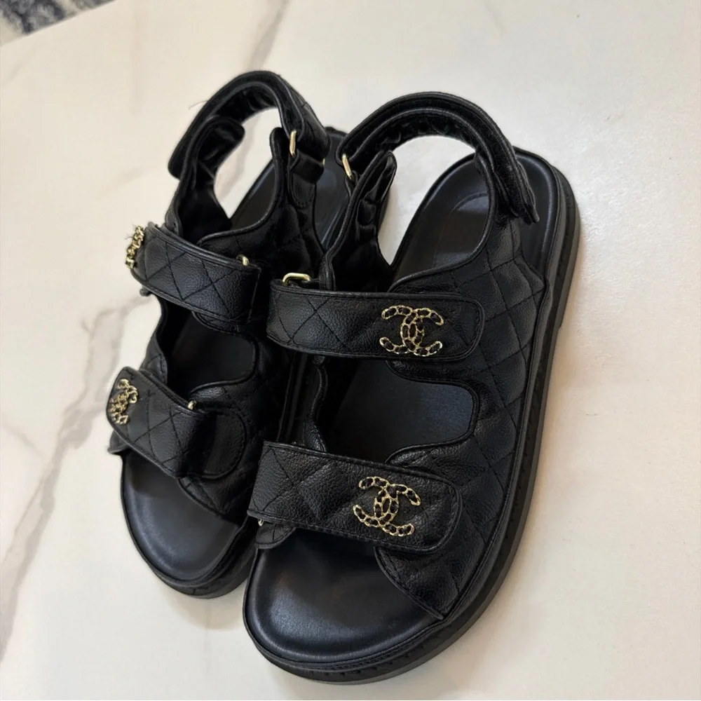 CHANEL Black Quilted Leather CC Logo Sandals with Gold Hardware - Picture 2 of 9